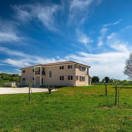 Campagna Nyaraló