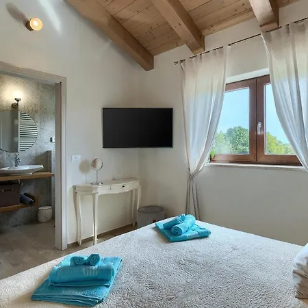 Campagna 別荘 プーラ